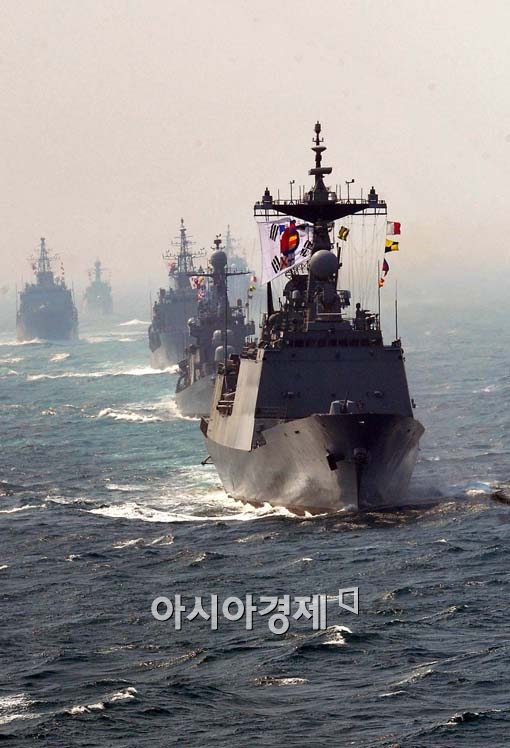 [포토] 독도함 지휘아래 실시되는 합동상륙훈련