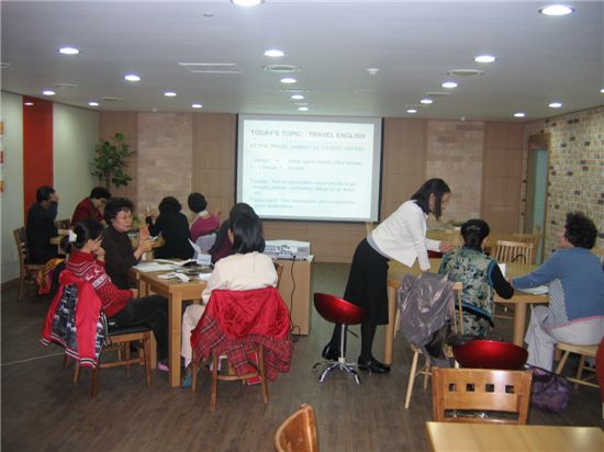 '관악영어카페' 주민 만족도 높아 