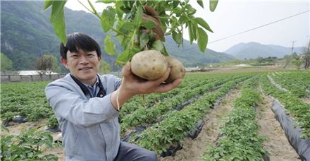 “감자가 깨우쳐 준 과학도 본능 건강화장품으로 결실 맺었죠”