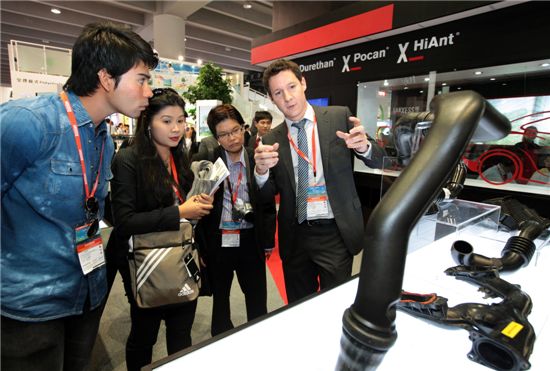 랑세스, 中서 신개념 플라스틱 선봬