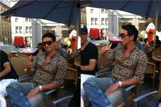 Rain enjoying his cocktail after his concert in Germany. [Rain's official Twitter account]