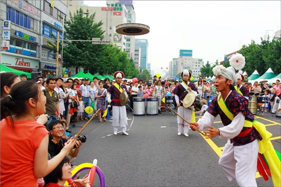 수도권 최대 민속축제 '부평풍물대잔치' 개막