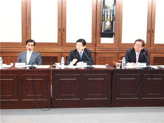 최창식 중구청장은 서울시 뉴타운사업본부장과 서울시2부시장을 역임한 경험을 바탕으로 뉴타운 사업 대처 방안을 제시했다.