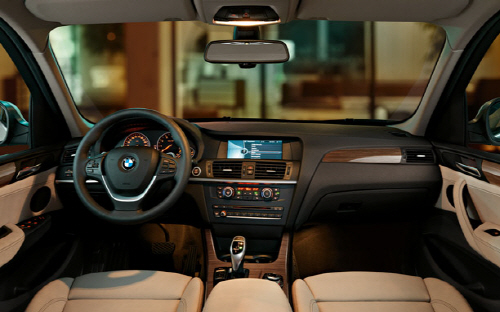 [시승기]'3개월 기다려 사는 車' BMW 뉴 X3