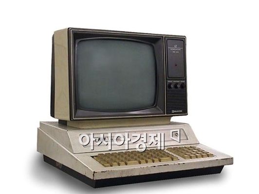 ▲ 대한민국 1호 컴퓨터 'SE-8001'