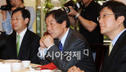 [포토] 방통위원장 만나는 포털 업계 대표들