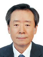 양승택 전 정보통신부 장관이 제4 이동통신사를 준비중인 KMI에 합류했다. 