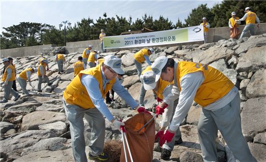 르노삼성, 공장 주변 환경정화 캠페인 벌여