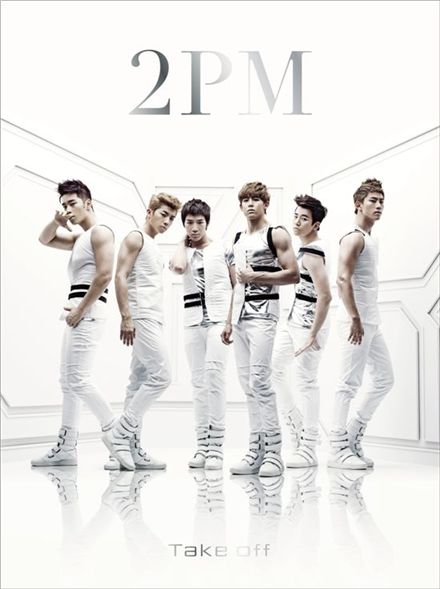 2PM takes 1st place on Thai music chart 