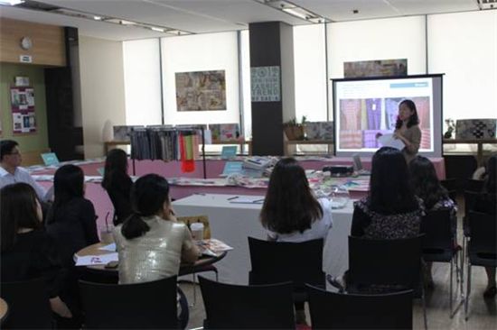 세아상역, 2012년 봄여름 트랜드 발표회 개최