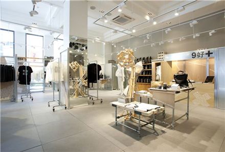 KUHOPLUS 매장 내부.