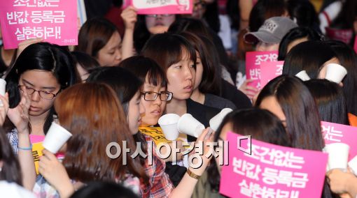 [포토]초 나누는 학생들