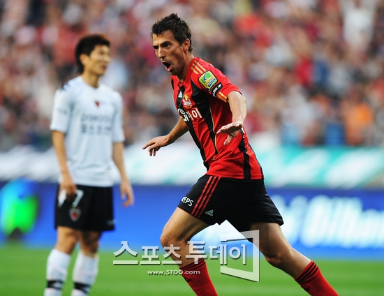 [포토] 선제골 데얀 '내가 넣었어'