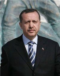 '3연임 성공' 터키 에르도안 총리는 누구
