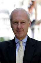 앤서니 볼턴, 수익 안나는 中 펀드 때문에 고생중