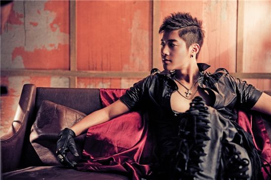 Kim Hyun-joong sells over 100,000 copies for 1st solo album 