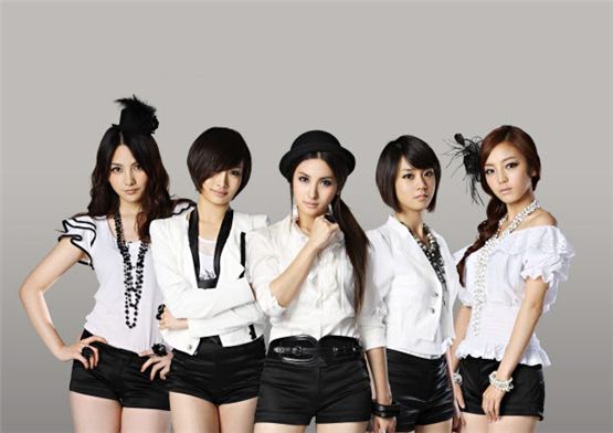 소녀시대, 카라 올 상반기 일본에서 300억 수익 올려