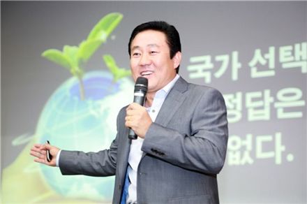 "청년실업의 해답, 한국 밖에 있다"