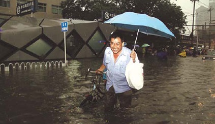 베이징 폭우..시간당 강우량 100년만 최고