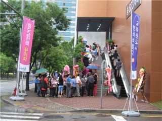 분양가 낮춘 '파주 한라비발디 플러스' 견본주택 인파