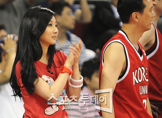 [포토] 고려대 매니저 이인혜 '우리가 이길거야'