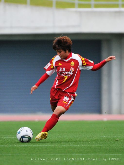 지소연, 일본 여자리그 베스트 11 선정