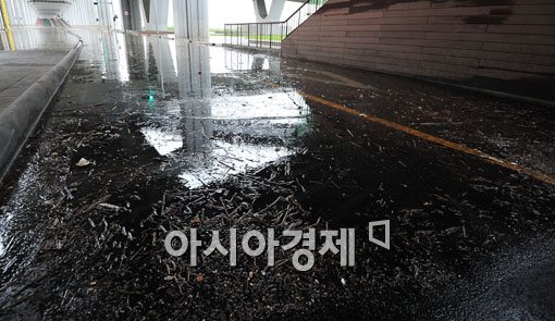 [포토] 물에 잠긴 잠수교