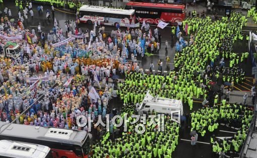 [포토]대치중인 광화문