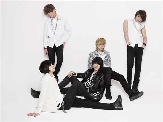 Korean rock band FTIsland [FNC Music]