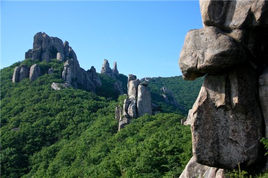 천관산의 기암괴석들