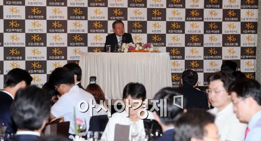 [포토]어윤대, 취임1주년 무엇이든 물어보세요!