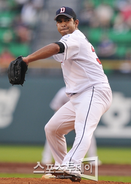 [포토] 페르난도의 깜찍 표정 '입술을 깨물죠'