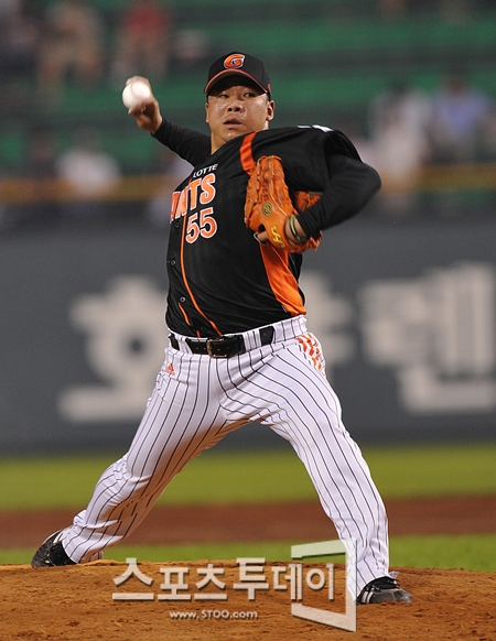 [포토] 김사율 '경기는 내가 마무리 짓는다'