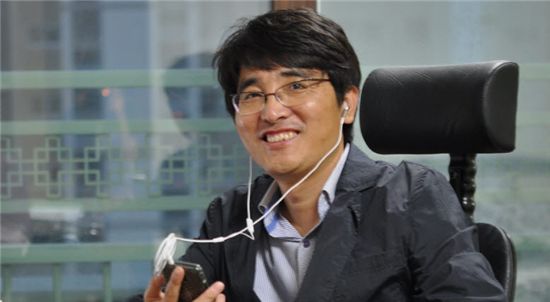 신준균 유코텍 대표 "한국 이어폰의 매력을 들려주마"