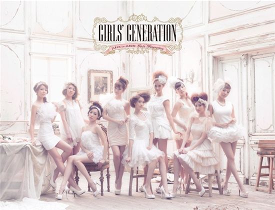 소녀시대, 최초 더블 플래티넘 선정…일본서 50만장 팔았다