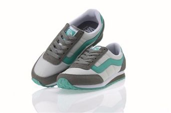 ABC마트, 반스 여성용 스니커즈 '샤라' 출시