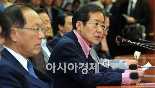 [포토] 발언하는 홍준표 대표