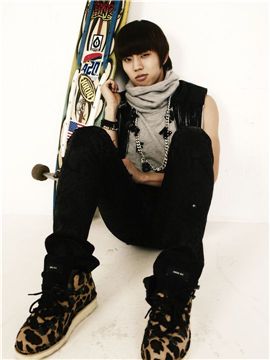 INFINITE member Dong-woo [Woollim Entertainment]