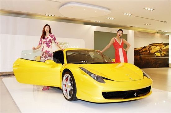 페라리 458 이탈리아는 국내 판매가가 3억7200만이다.