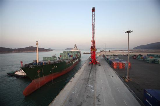 서산 대산항, 석유화학거점항만 된다