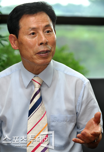 [신명철의 인사이드스포츠]문체부 차관이 권총 명사수였다고?