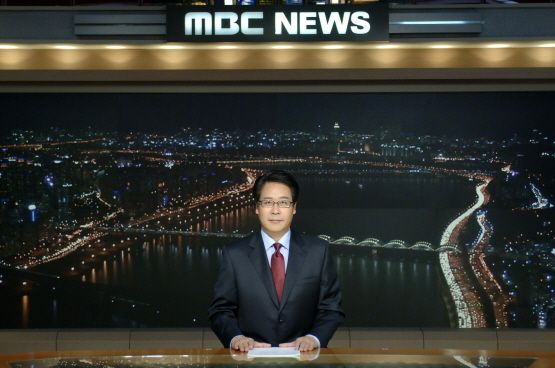 MBC 권재홍 앵커, 뉴스 진행 중 응급실行