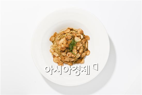 [아시아경제의 건강맛집] '매드 포 갈릭' - 마늘의 찬란한 재탄생