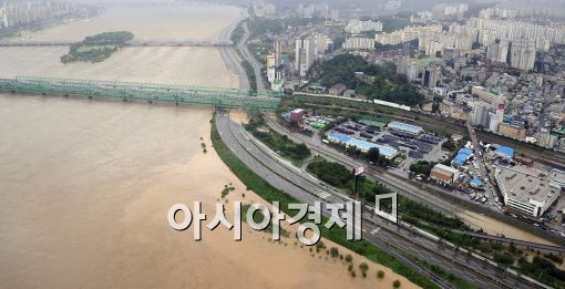 [포토]한강 '홍수 주의보'