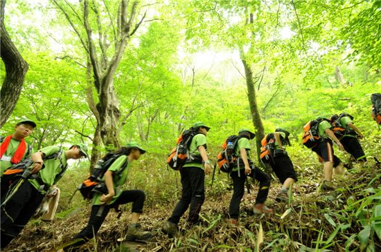 청소년들 백두대간 걸으며 국토사랑 체험