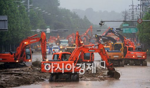 [포토] 총력 다하는 복구작업