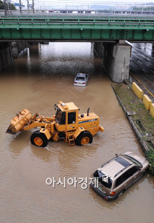 [포토]한강 수위는 내려가고 있지만...