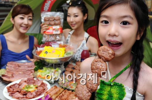 [포토]롯데마트 휴가철 먹거리 1만원!