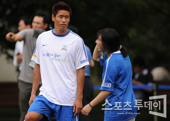 [포토] 설기현 '내가 그렇게 웃기나'