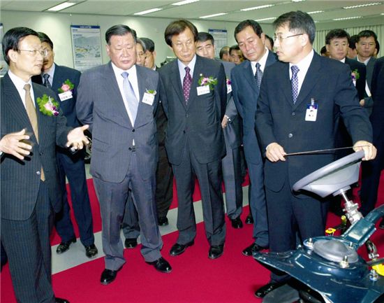 [MK리더십]쫘악 꿰고 있는 車박사···송곳질문엔 엔지니어도 쭈뼛